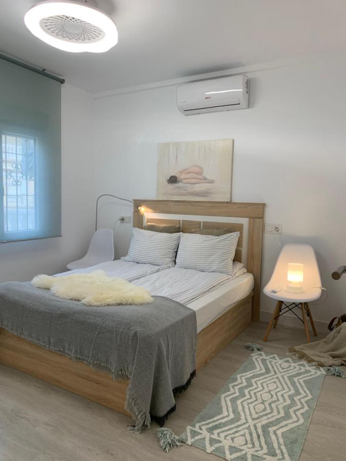 Holiday House Torrevieja Buitenkant foto