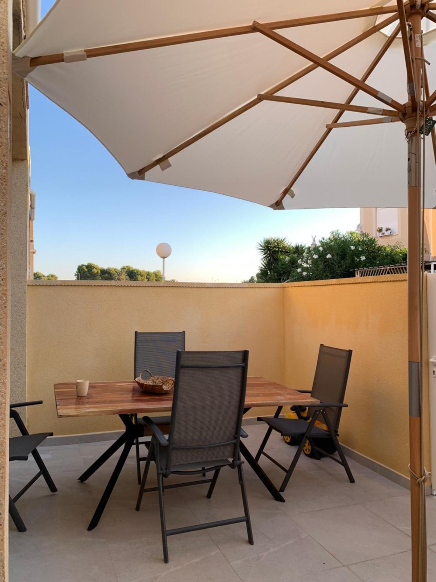 Holiday House Torrevieja Buitenkant foto